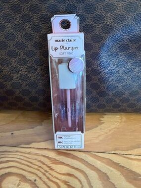 Soft Pink Lip Plumper Gloss